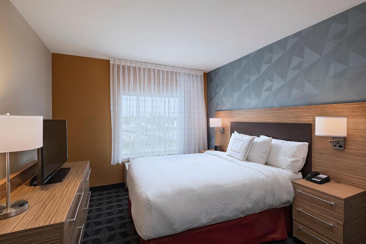 Towneplace Suites By Marriott Naples Vineyards Exterior foto